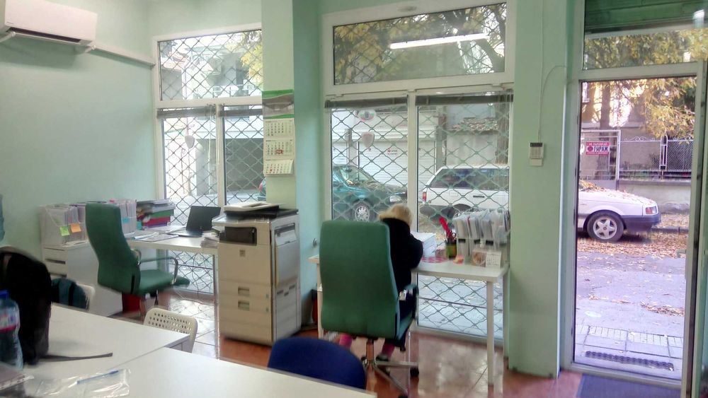 собственик продава магазин-офис