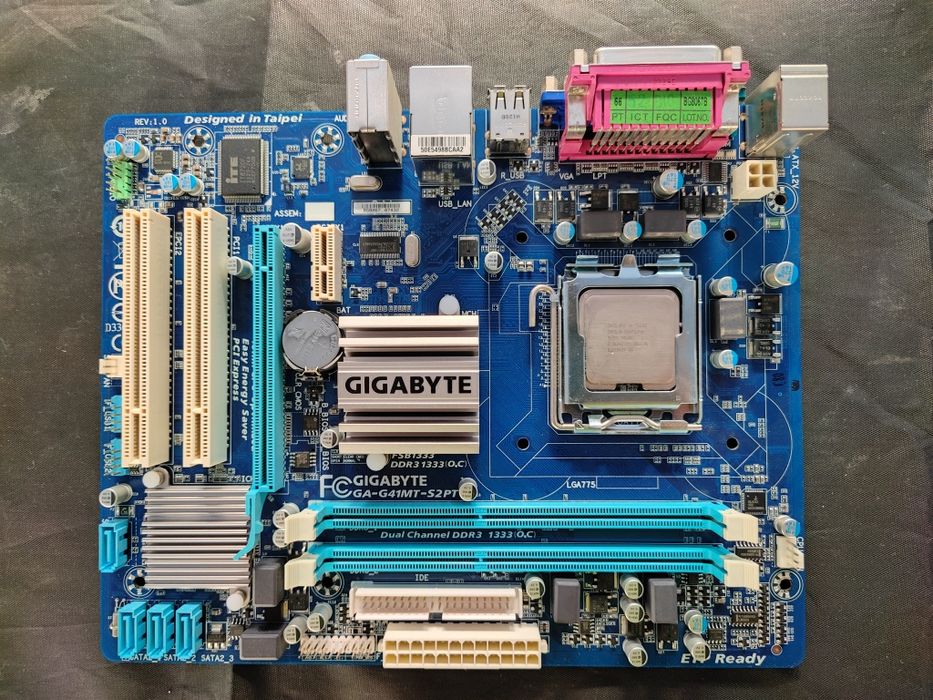Placa de bază Gigabyte GA-G41MT-S2PT + Procesor Intel Pentium E6600