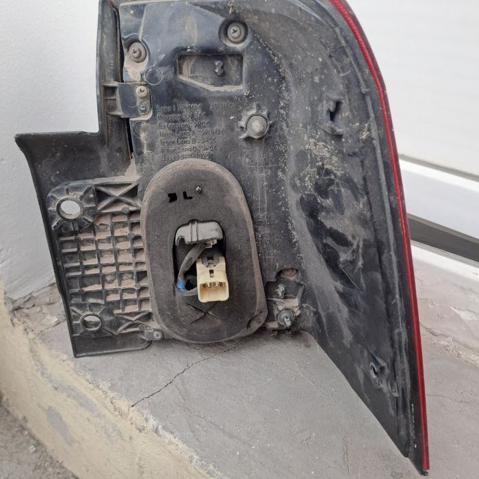 Фары задний на 200