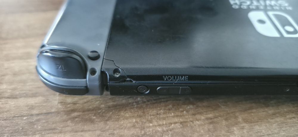 Vând Nintendo Switch V1 Modat Soft + RCM + Husa + Dock (Pachet Complet)