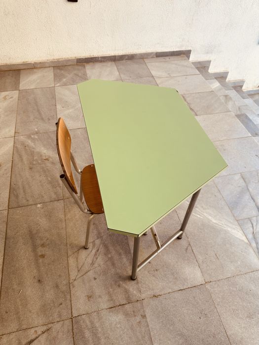 Винтидж ученически чин със стол – Италия, 60–70-те години