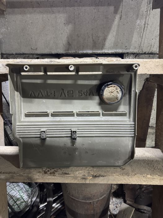 Крышка двигателя 1mz-fe