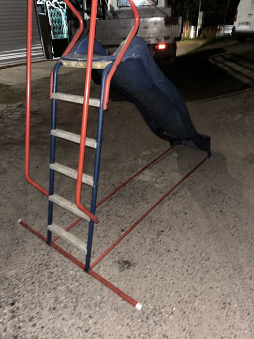 Детска здрава пързалка