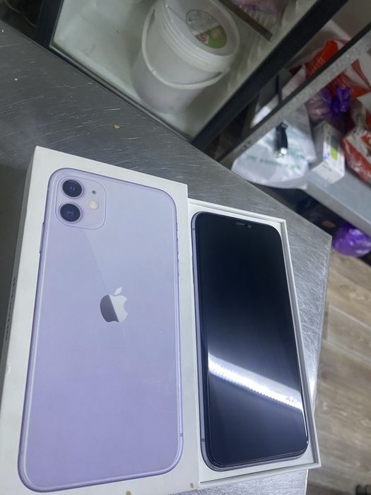 Продам айфон 11