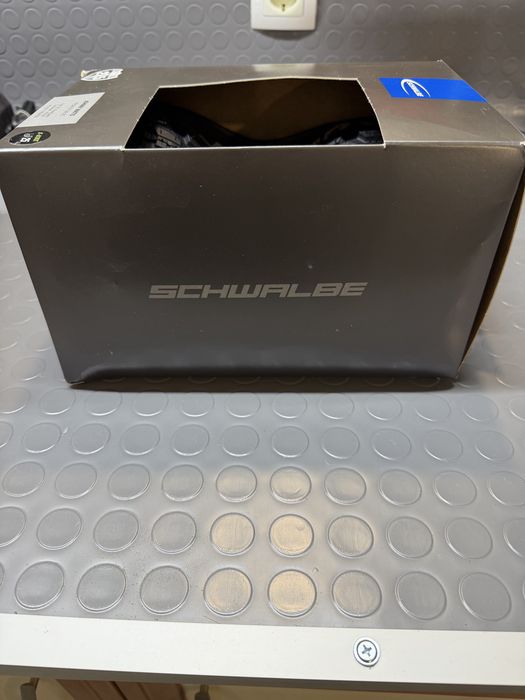Чисто нова гума за велосипед Schwalbe Johnny Watts 27.5 2 x 80