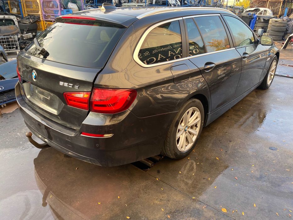 Dezmembrez BMW seria 5 F10/F11 520D/530D/N47D20O1/N57/usa/haion/faruri/interior/volan/jante/stopuri/faruri