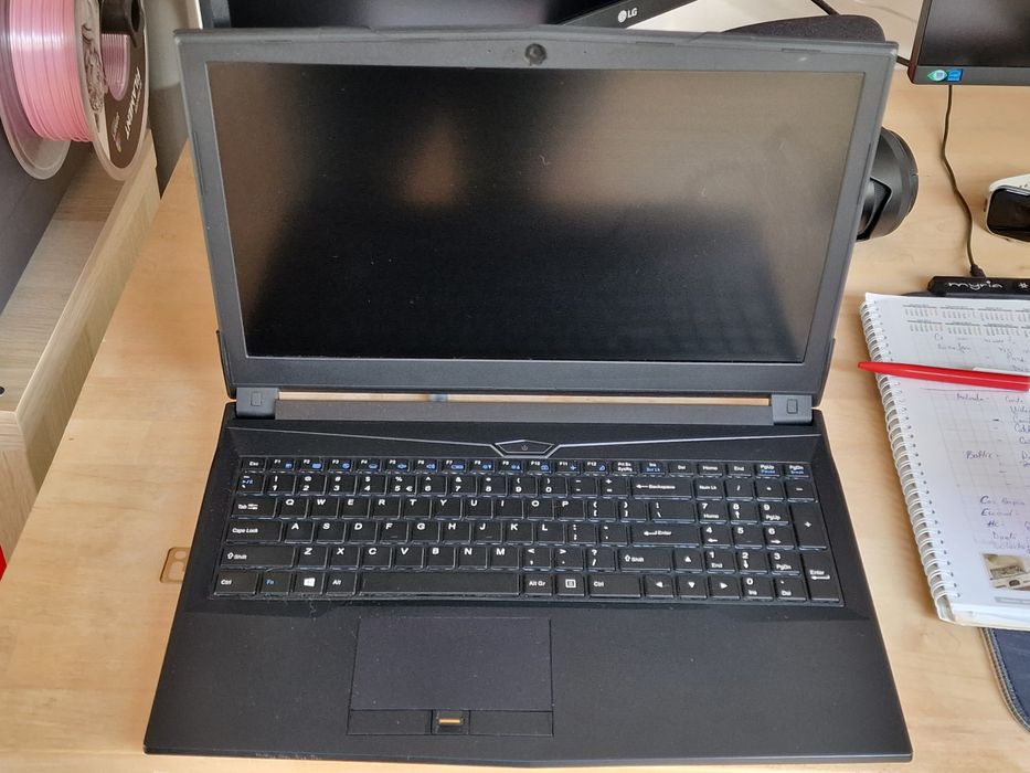 Asus rog 15.6" i7 FullHd IPS