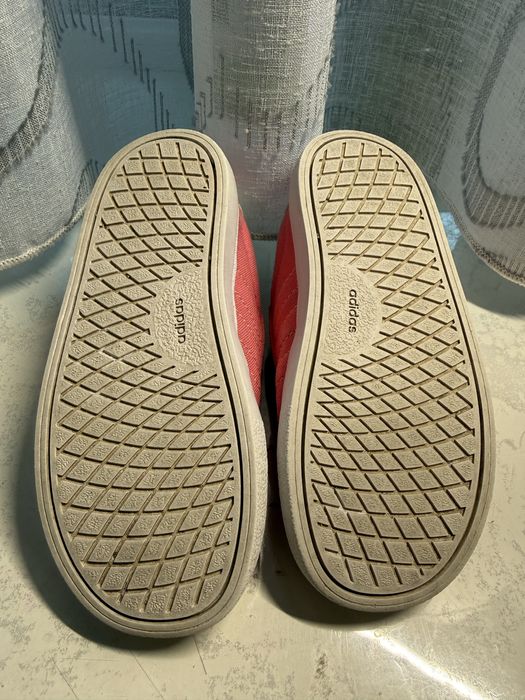 Продам кроссовки аdidas
