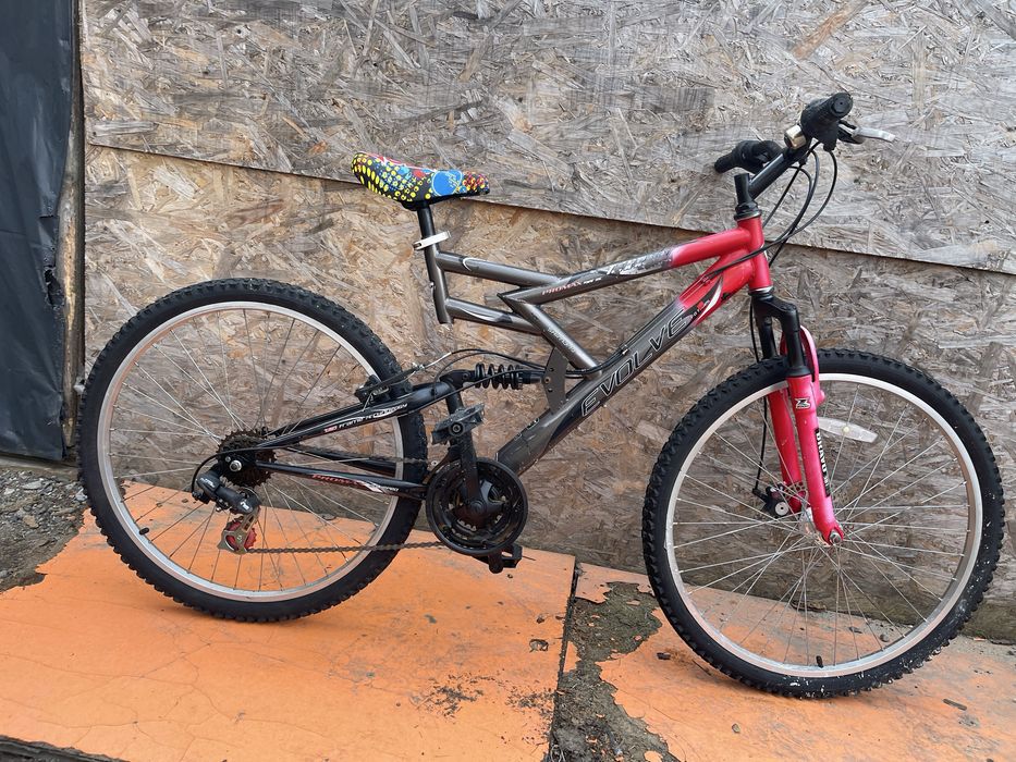 Bicicleta evolve frana pe disc roti 26” cu suspensii