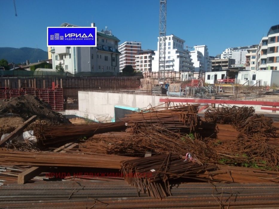 Просторен тристаен апартамент в Овча купел