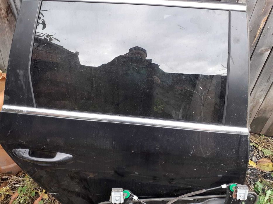 Vand piese Passat B6