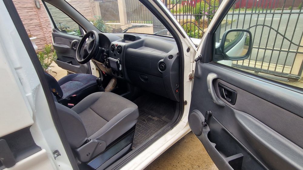 PEUGEOT Partner 2008 — imagine 3