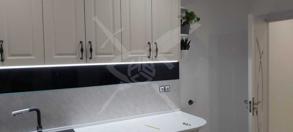 Дава се под наем Тристаен апартамент в Пловдив, Кършияка - 98 кв.м за 1224 € - Снимка #7