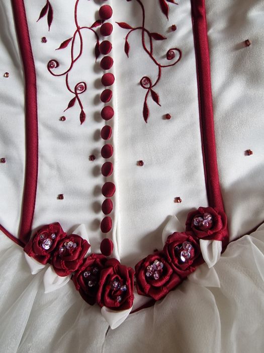 Булчинска рокля на английската марка Sincerity, размер 52