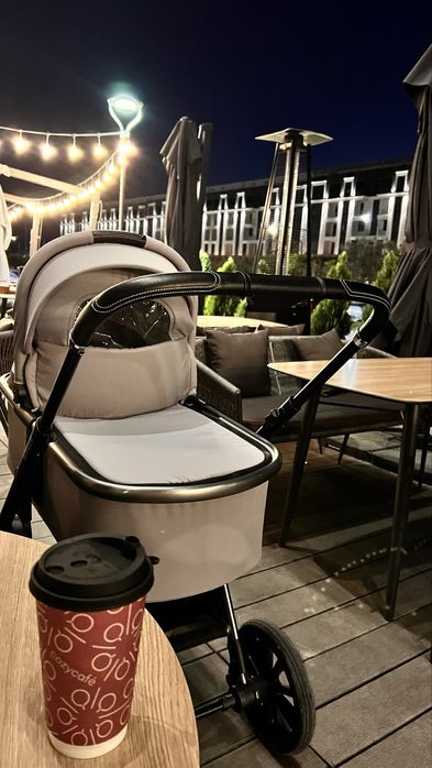 Коляска 2 в 1 (люлька + прогулочная коляска)