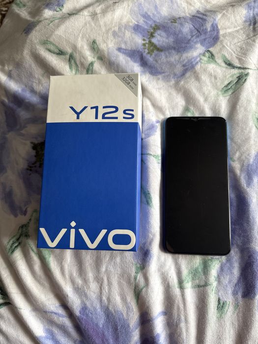 Телефон VIVO Y12s