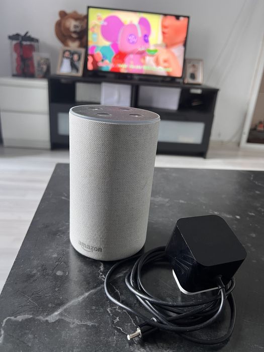 Vand boxa Alexa echo 2
