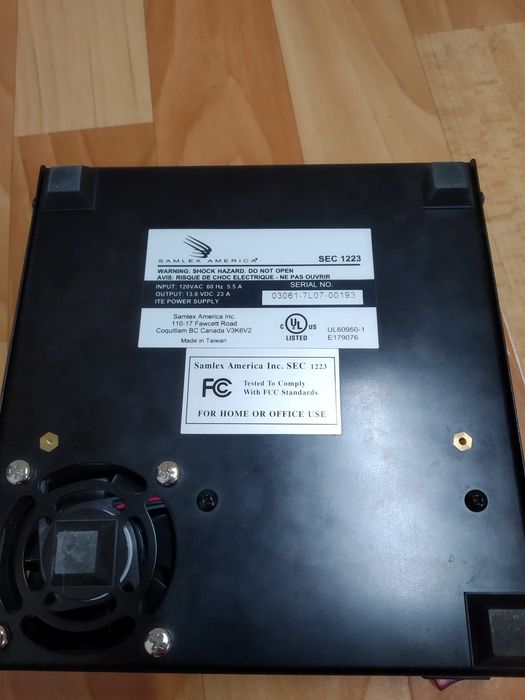 Оригинальный блок питания Samlex SEC-1223