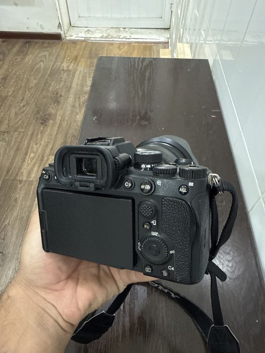 Sony a7 m4 sotiladi