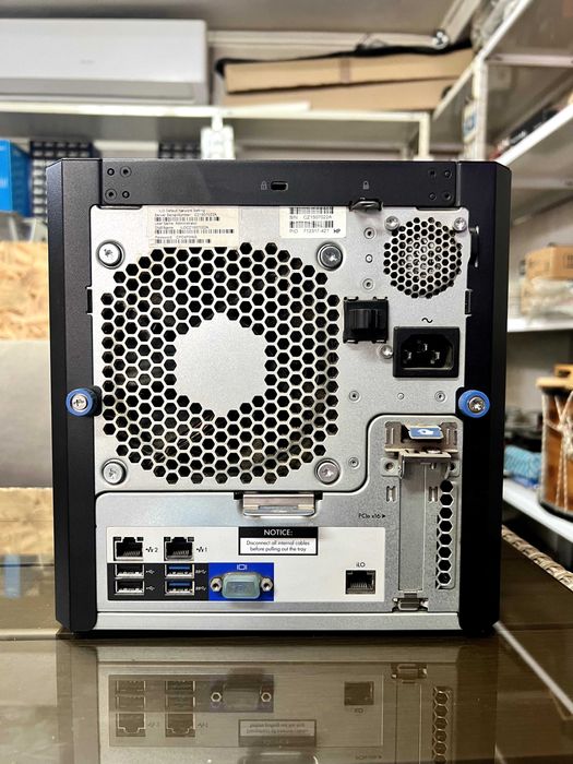 HP ProLiant MicroServer Gen8 (Xeon e3 1220 v3 3.10 ghz, 16GB RAM)