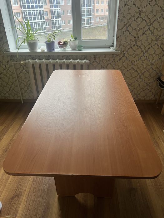 Стол кухонный  обеденный