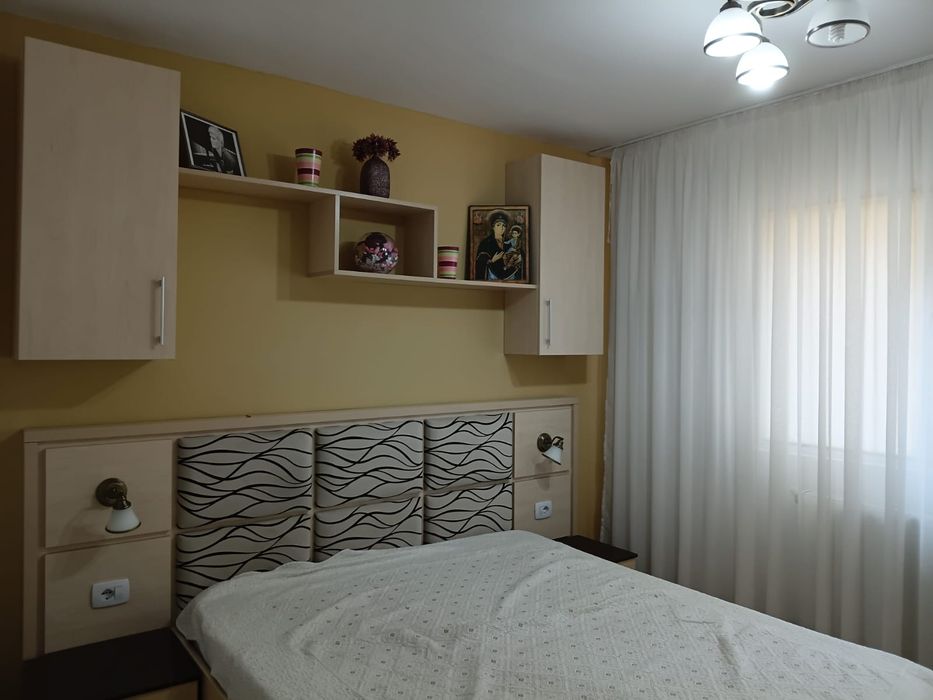 Orizont 3 camere decomandate etaj 1 mobilat + utilat complet