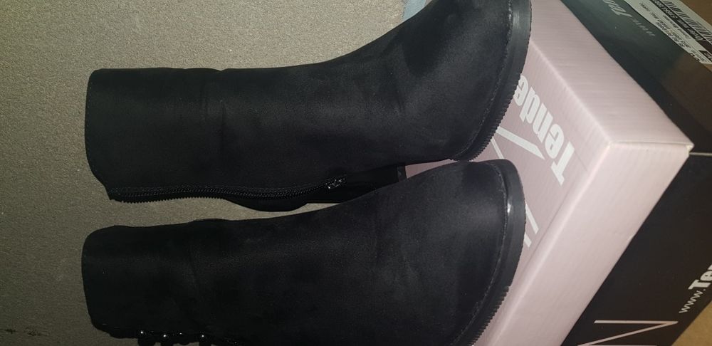 Боти Tendenz; Ботуши Zara