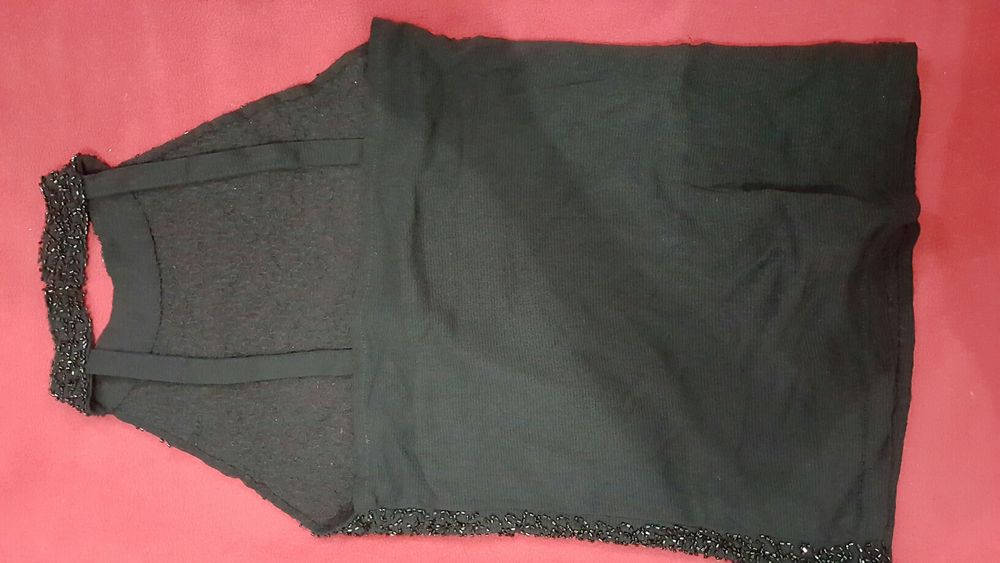 Maieu negru cu margele negre