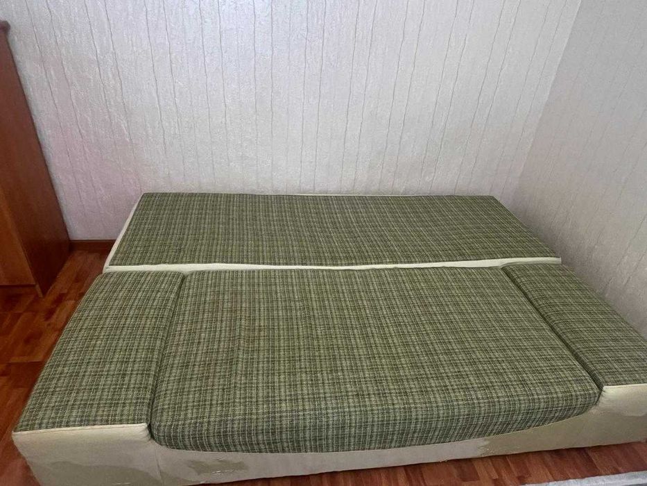 Тахта (диван-кровать)