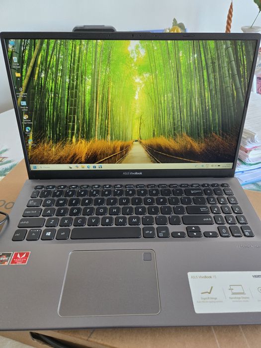 Laptop VivoBook Ryzen 5 ca nou