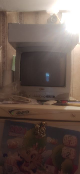 Продам телевизор цветной