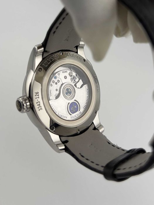 Наручные часы Ulysse Nardin  Dual Time