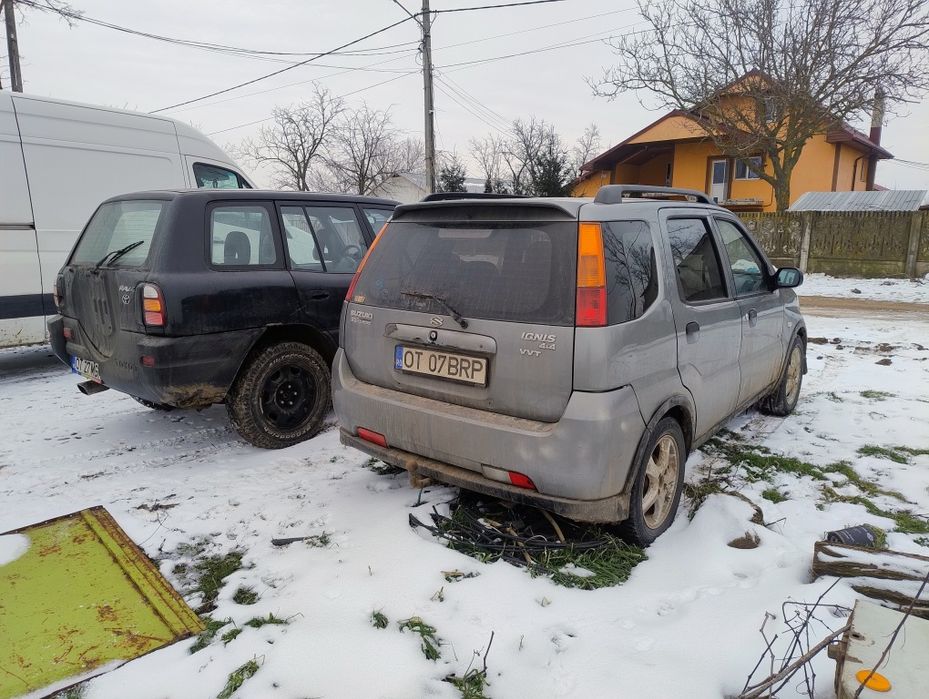 Suzuki Ygnis 1,3 benzina și gpl Toyota 2000benzina