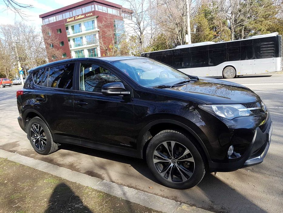 Toyota RAV4  4WD 2.2 D4D 2015 169mii km manuala 1100 ron impozit nou