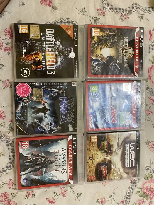 Vand ps3 slim cu 2 manete