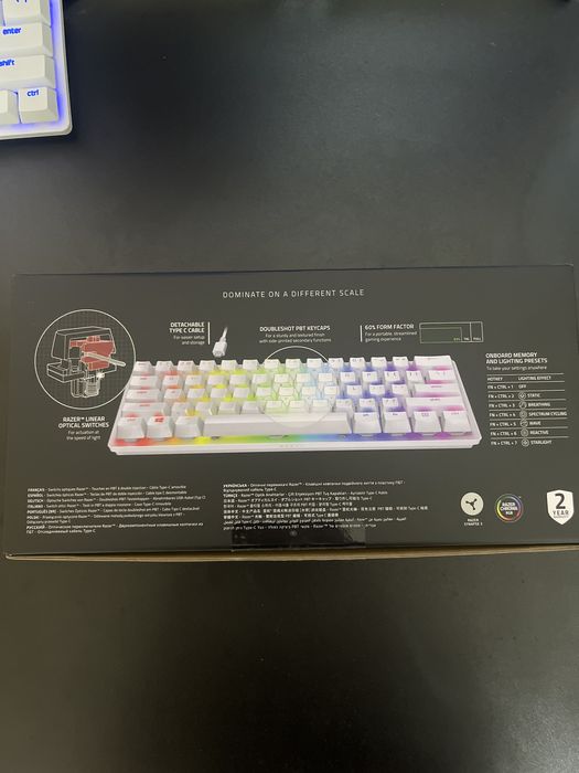 Геймърска клавиатура Razer Huntsman Mini (Optical Red суичове)