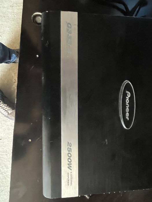 Сабвуфер с усилителем