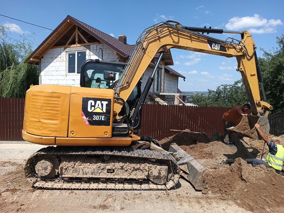 Excavator pe senile Caterpillar 307 E2