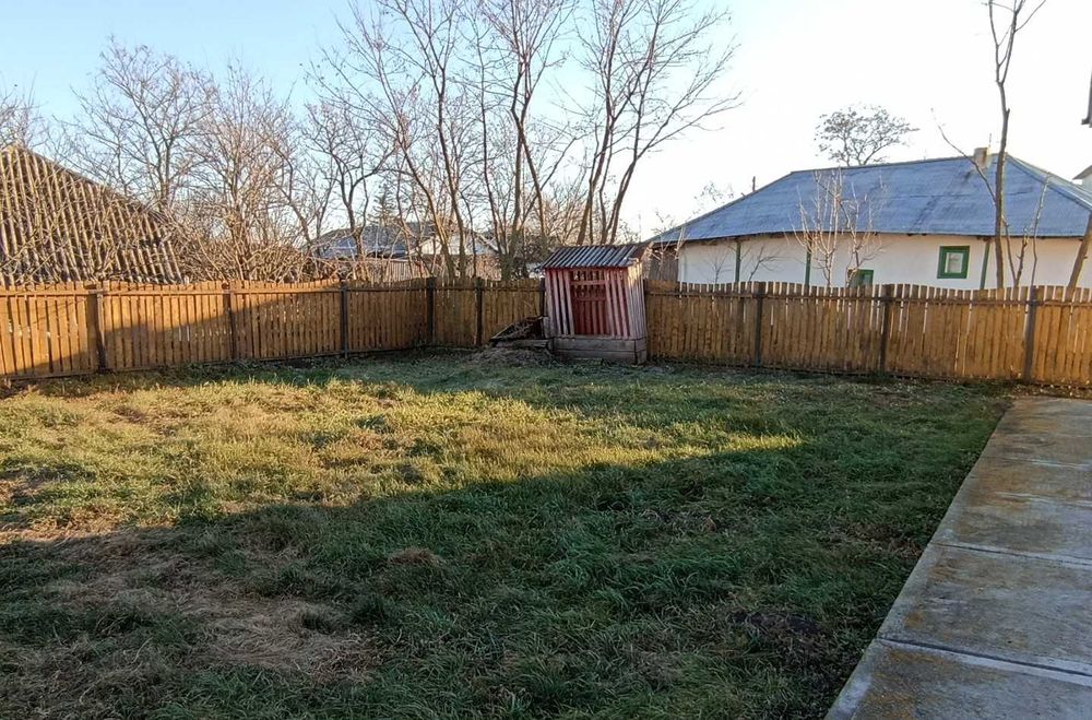 Casa in Viișoara, Botoșani, 135mp, construită în 2006, cu 700mp teren