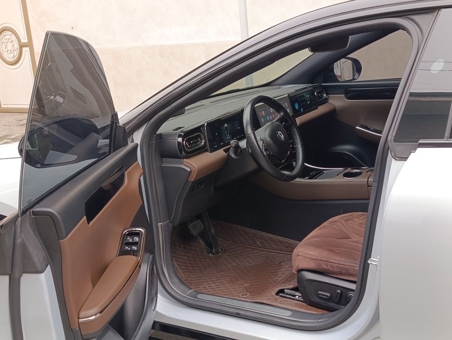 Leapmotor C01 /2023 фул позиция гибрид