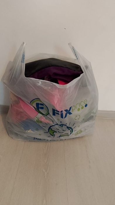 Отдам женские вещи