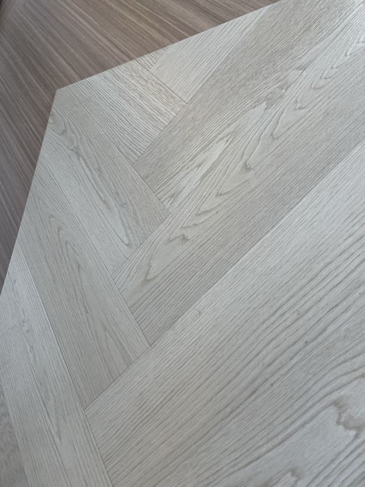 Ламинат имитация елочки 33 класс!