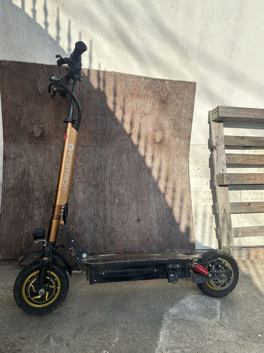 Trotineta electrica Ezotron Z200