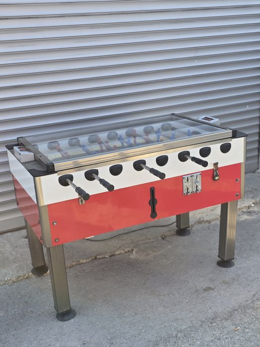 Професионална джага работеща с € монети и жетони