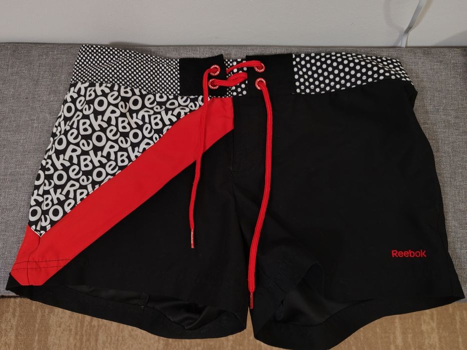 Дамски панталонки Reebok М размер
