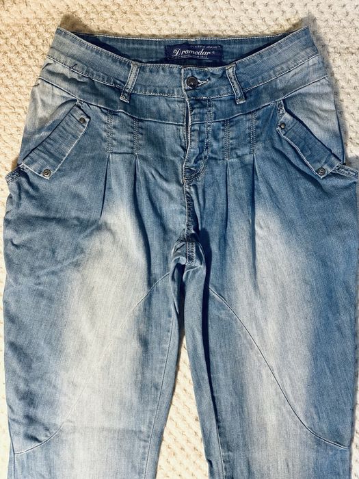 Дамски дънки DROMEDAR