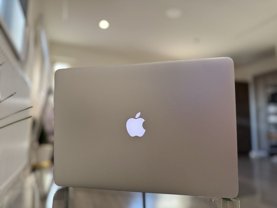 Macbook Pro 15 Retina Quad-Core i7