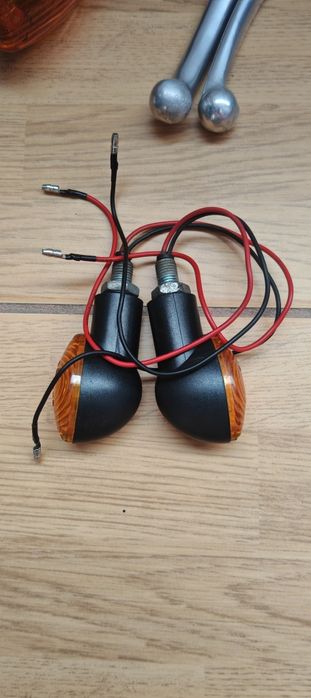 Manete, manșoane, semnalizări. Hornet pc36
