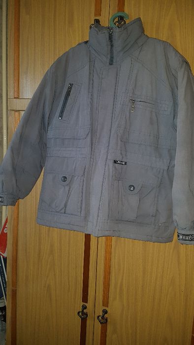 Курточка на мальчика с капюшоном