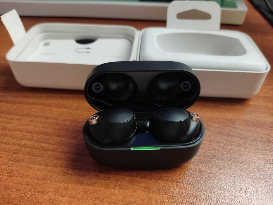 Наушники Sony WF-1000XM4